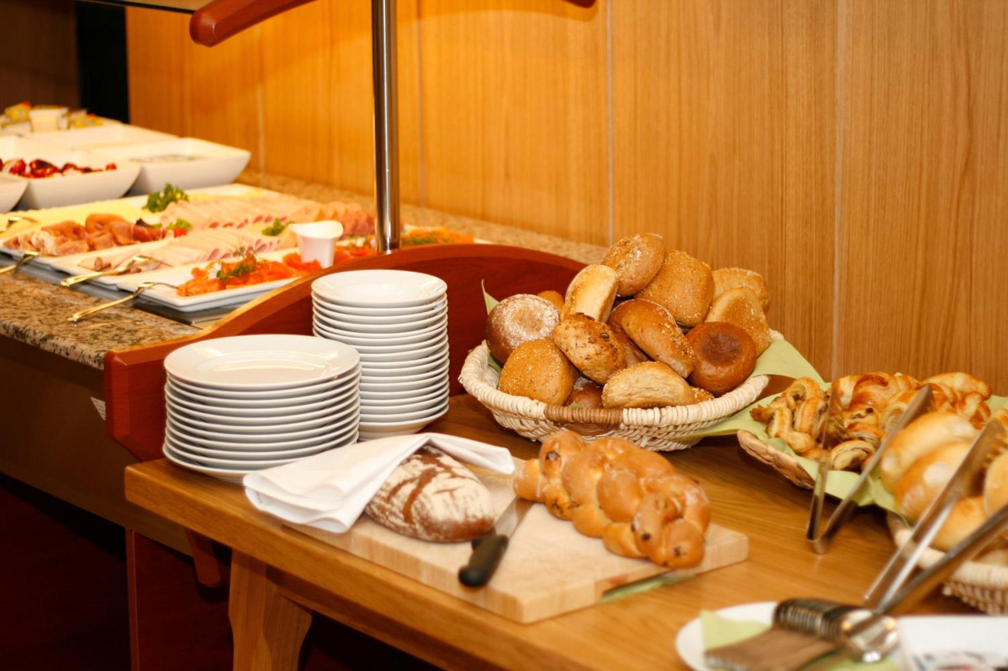 Hotel Gasthof Zur Post Barnau Экстерьер фото